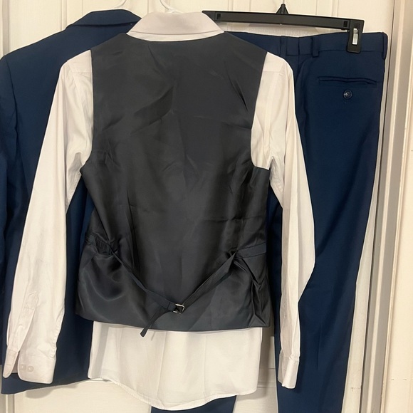 Perry Ellis Navy Blue Suit Set - Picture 4 of 16